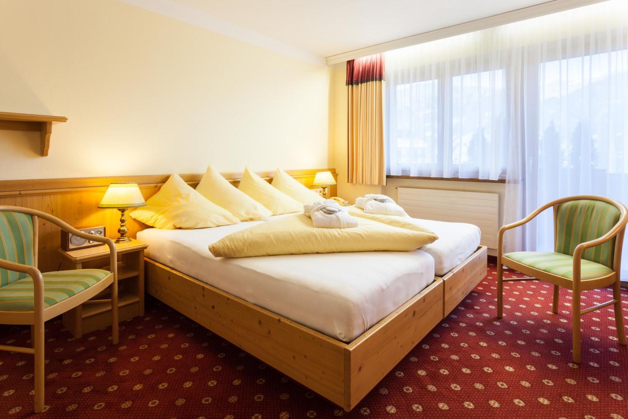 Alpen Wohlfühlhotel Dörflwirt Hainzenberg Exterior foto
