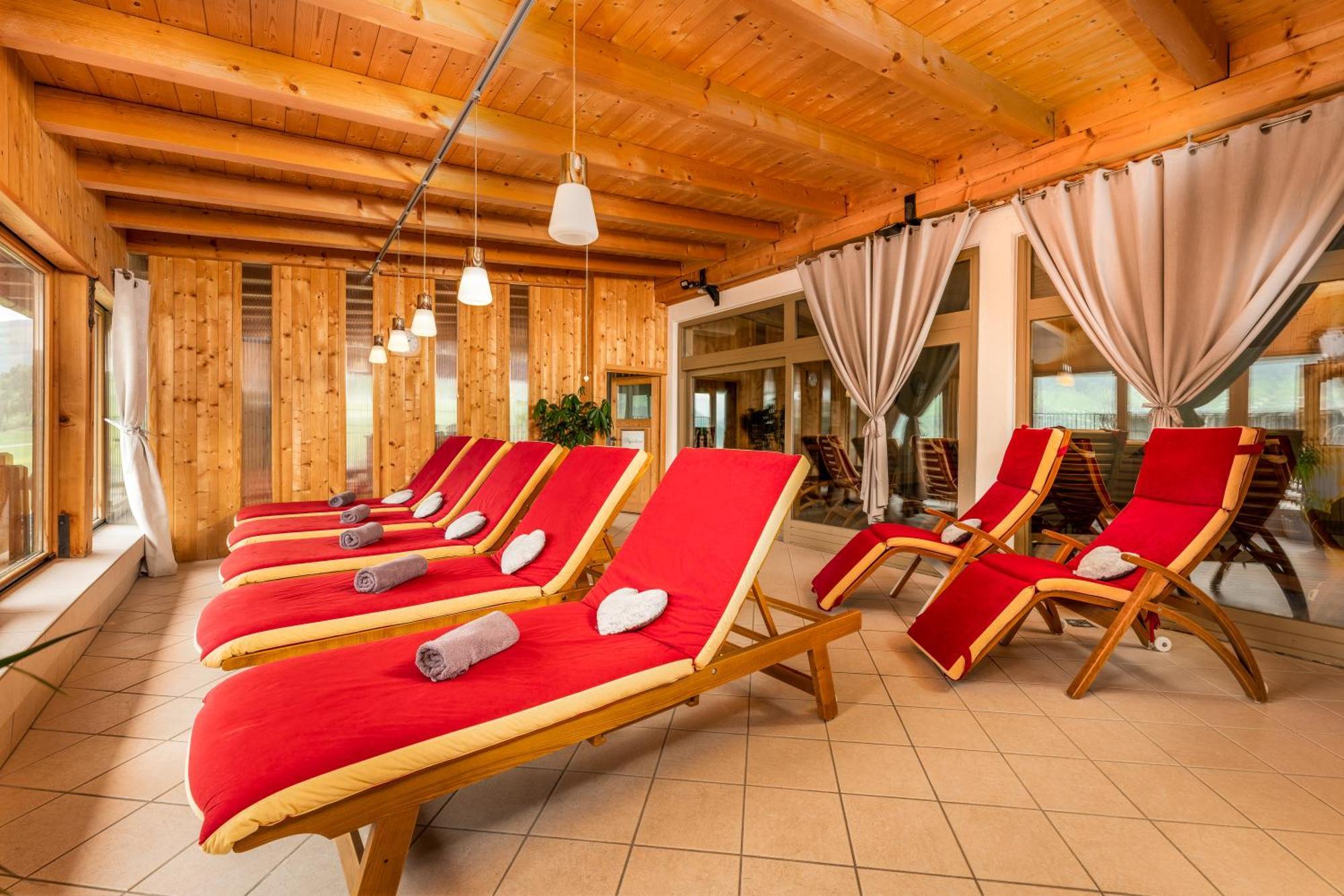 Alpen Wohlfühlhotel Dörflwirt Hainzenberg Exterior foto