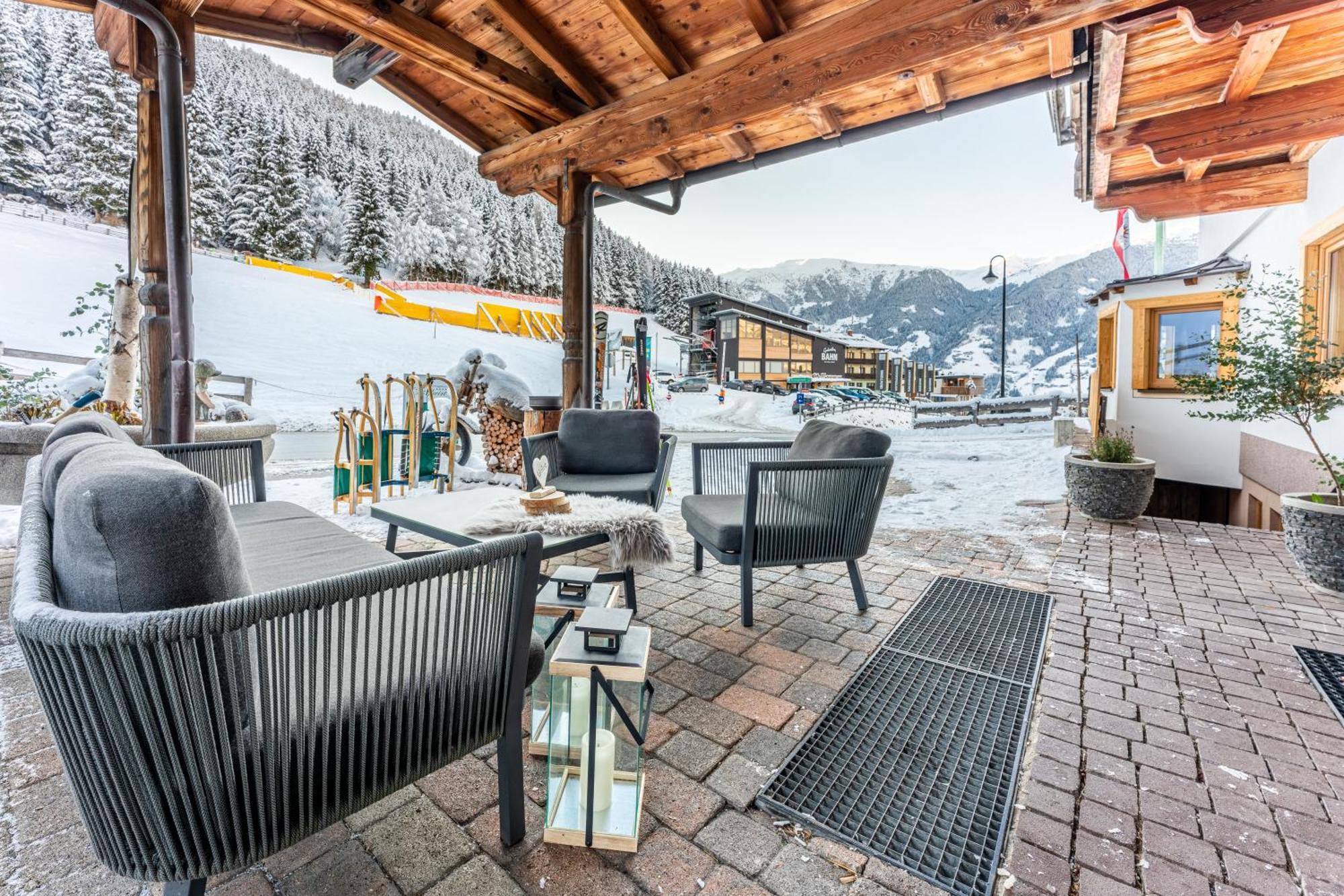 Alpen Wohlfühlhotel Dörflwirt Hainzenberg Exterior foto