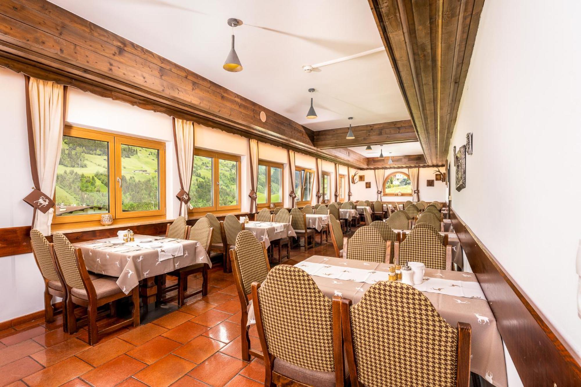 Alpen Wohlfühlhotel Dörflwirt Hainzenberg Exterior foto