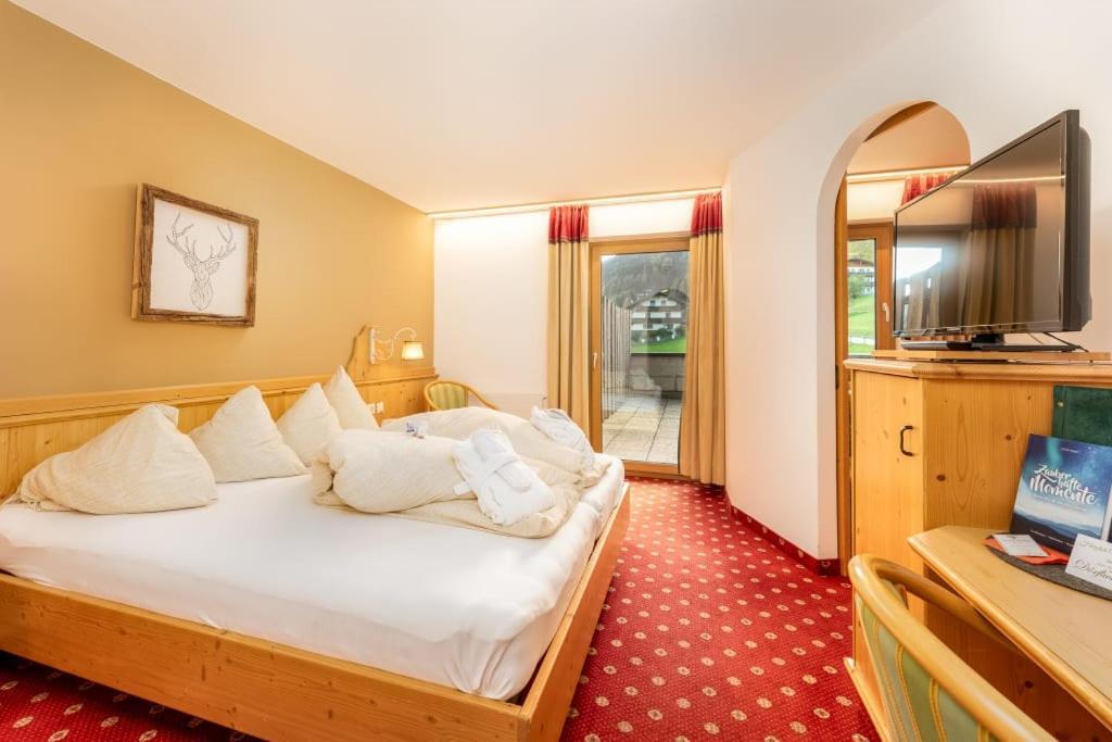 Alpen Wohlfühlhotel Dörflwirt Hainzenberg Exterior foto