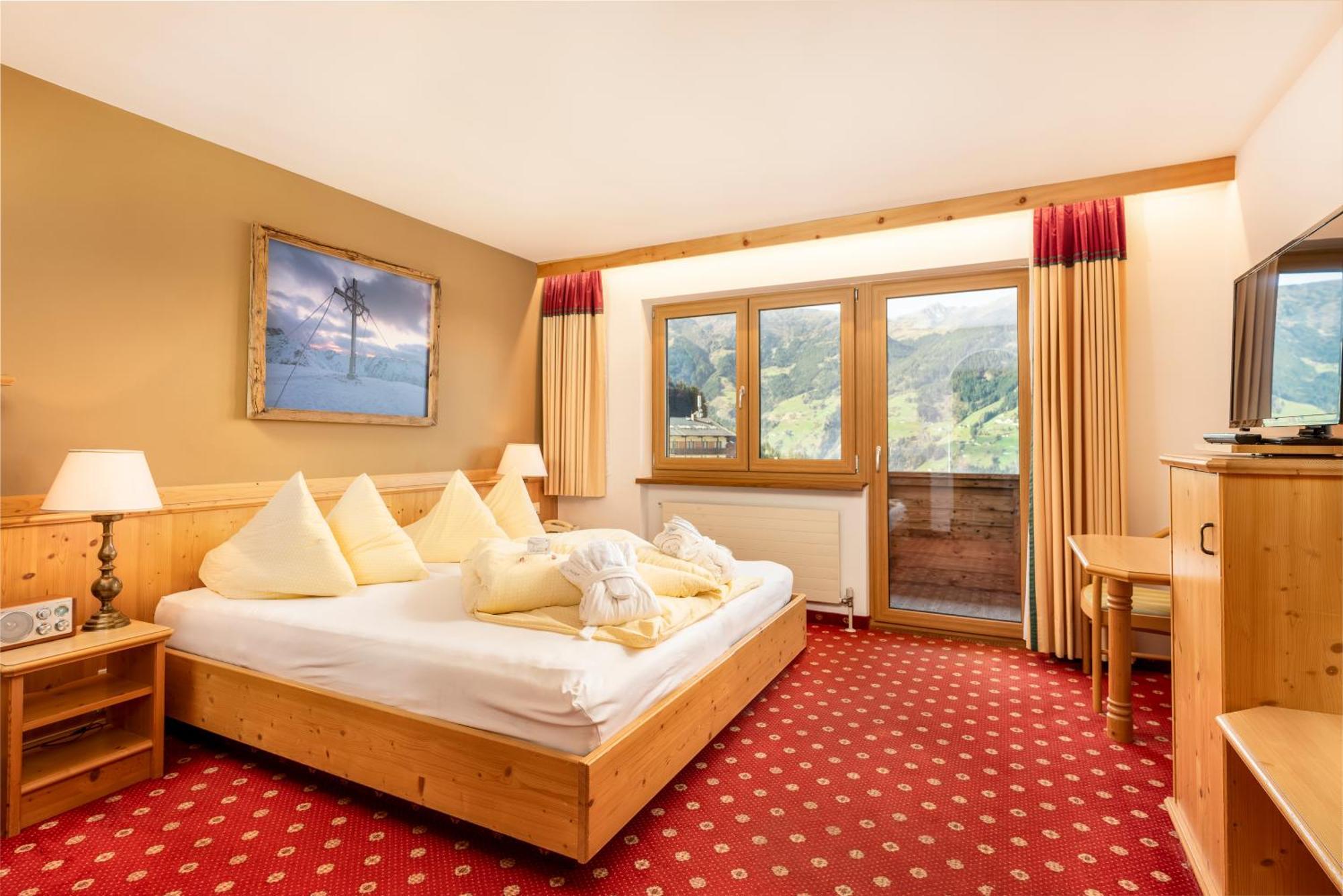 Alpen Wohlfühlhotel Dörflwirt Hainzenberg Exterior foto