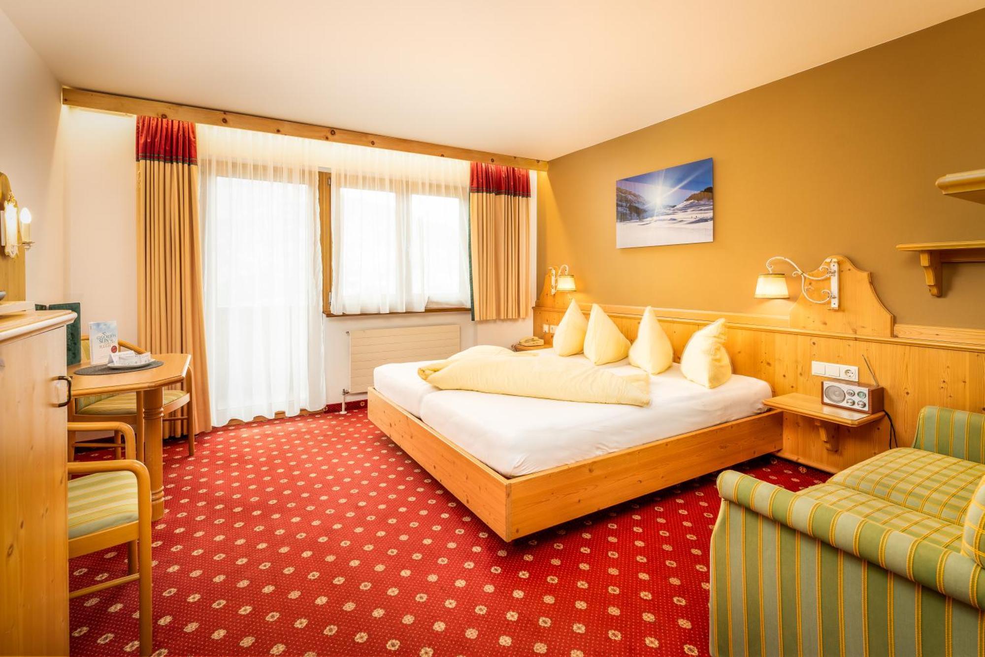 Alpen Wohlfühlhotel Dörflwirt Hainzenberg Exterior foto